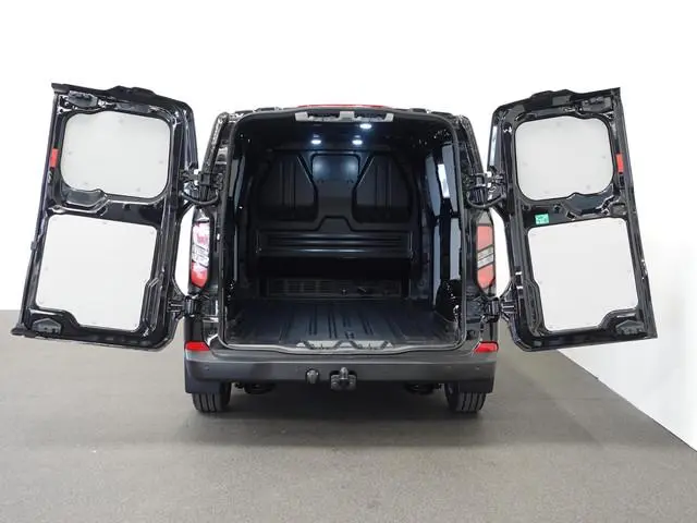 Ford Transit Custom 300 2.0 TDCI L2H1 Trend Nieuw Model Automaat Airco Navigatie Cruise PDC Camera