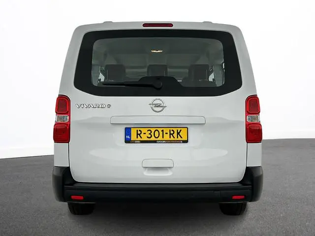 Opel Vivaro-e Combi L3H1 75 kWh Opel Vivaro-e Combi 75-kWh L3H1 9-persoons PERSONENBUS Airco Navi PD...