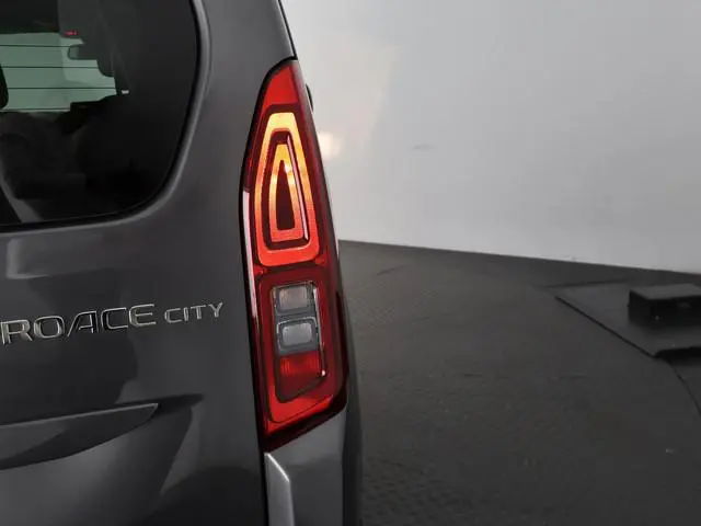 Toyota pro-ace