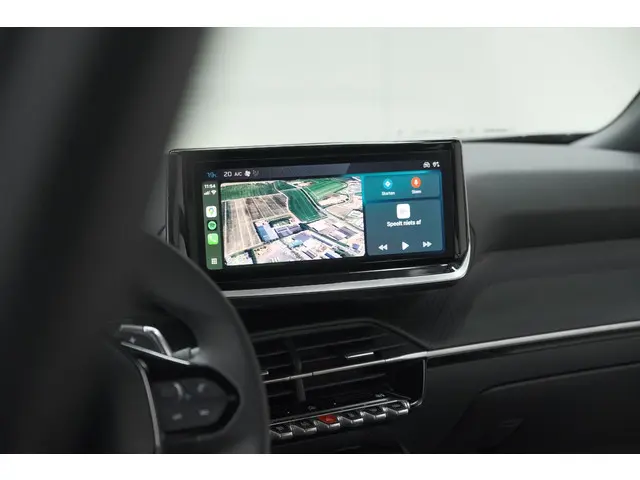 Peugeot 2008 1.2 Hybrid 145 Allure | 360 Camera | Adaptieve Cruise Control | Dodehoekdetectie | Appl...