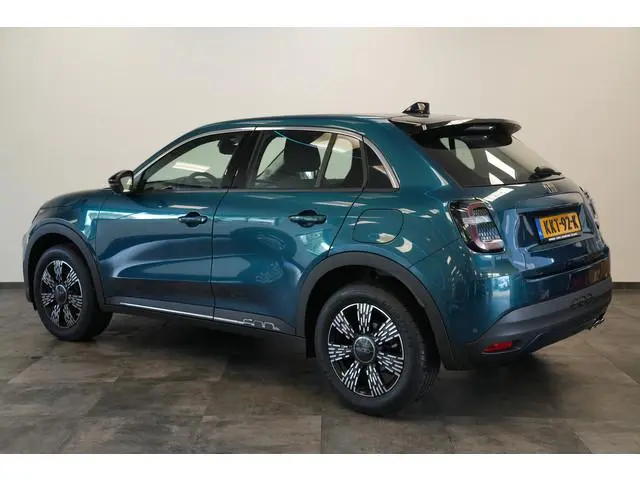 Fiat 600 1.2 Hybrid Urban Cruise/Climate Carplay PDC Camera Keyless Entry/Start