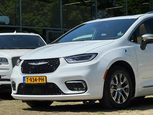 Chrysler Pacifica 3.6 V6 Hybride Pinnacle