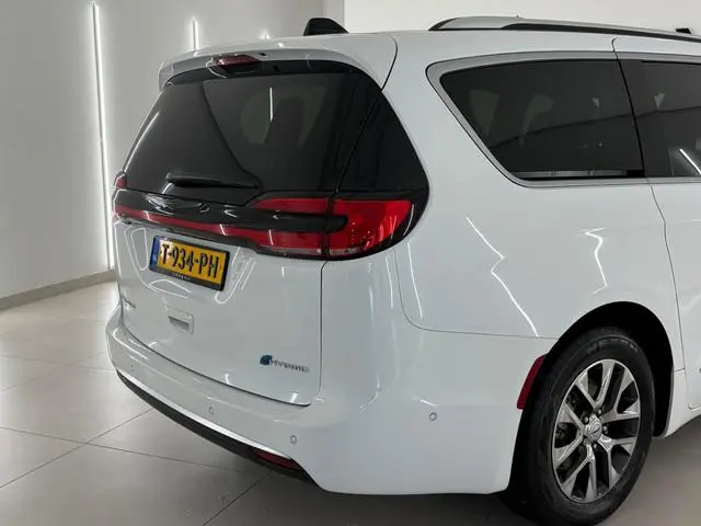 Chrysler Pacifica