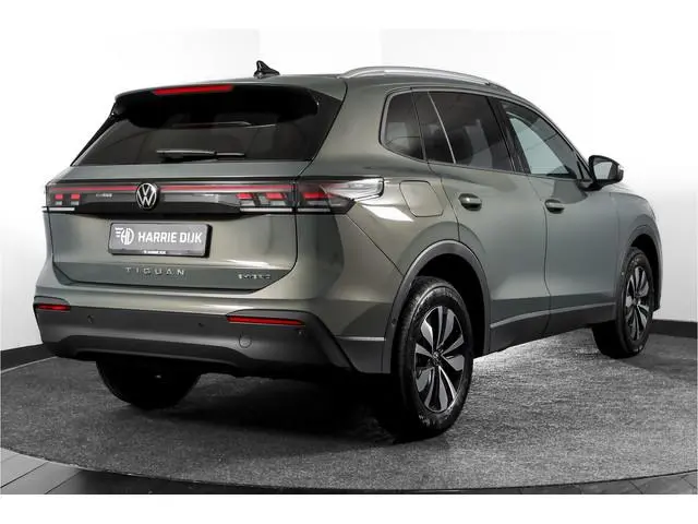 Volkswagen Tiguan 1.5 eHybrid 204 PK Life Edition | Dig. Cockpit | Adapt. Cruise | Stoel-+stuurverw....