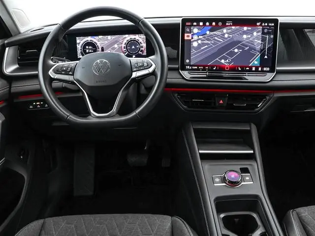 Volkswagen Tayron 1.5 TSI 204pk DSG Life Edition · Apple/Android Car Play · Wegklapbare Trekhaak · C...