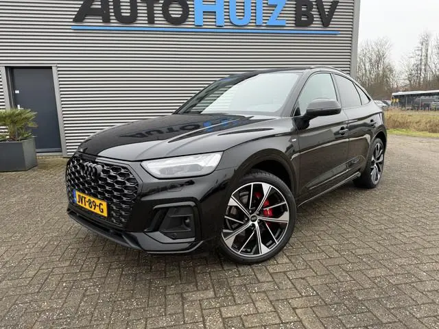 Audi Q5 Sportback 40 TFSI 204 PK S-Line Luchtvering Lederen interieur Trekhaak ACC Matrix Led Keyles...