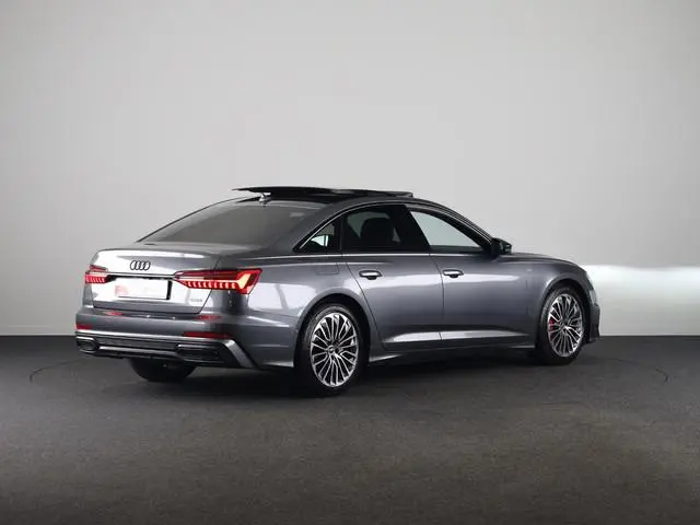 Audi A6 Limousine 55 TFSI e quattro Pro Line S Competition 367 pk S-tronic | Navigatie | Panoramadak...