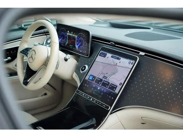 Mercedes-Benz EQS