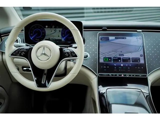 Mercedes-Benz EQS