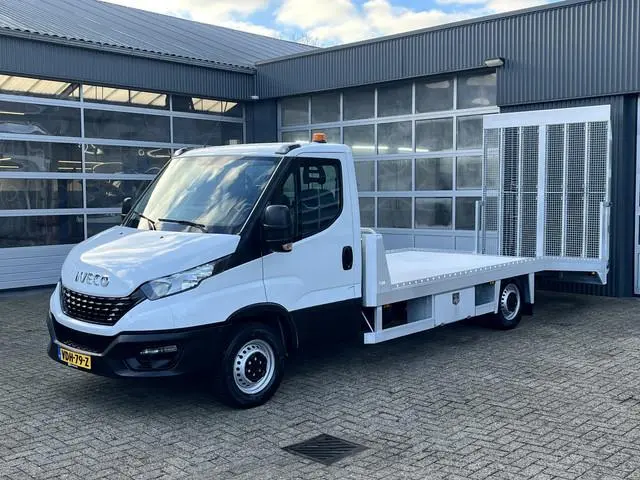 Iveco Daily 35S14 2.3 Autotransporter Tijhof 5.14 M  Luchtvering Airco Cruise controle 3500kg Trekha...