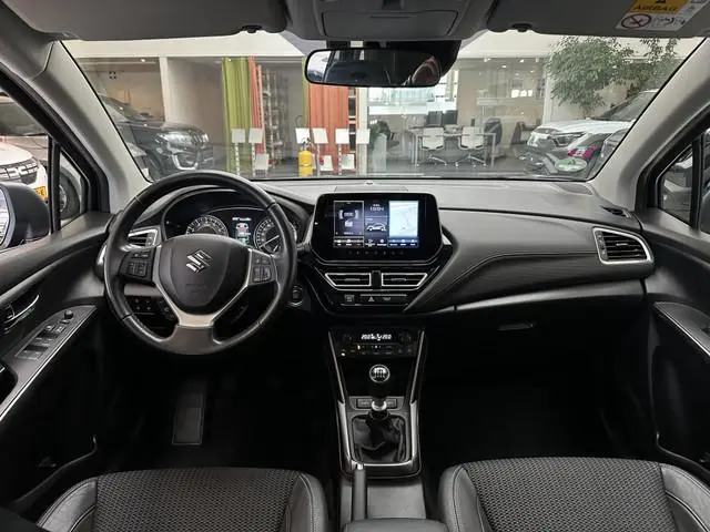 Suzuki S-Cross