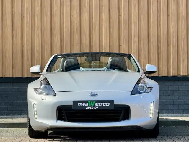 Nissan 370Z Roadster 3.7 V6 Pack | 328 PK! | Achteruitrijcamera | Stoelventilatie | Bose | Keyless E...
