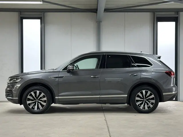 Volkswagen Touareg 3.0 TSi eHybrid PHEV 4MOTION Elegance | Pano | Head-up | premium audio |