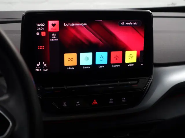 Volkswagen ID.4 Pro 77 kWh Aut- Stuur/Stoelverwarming, Sfeerverlichting, ACC Cruise, Carplay, Androi...