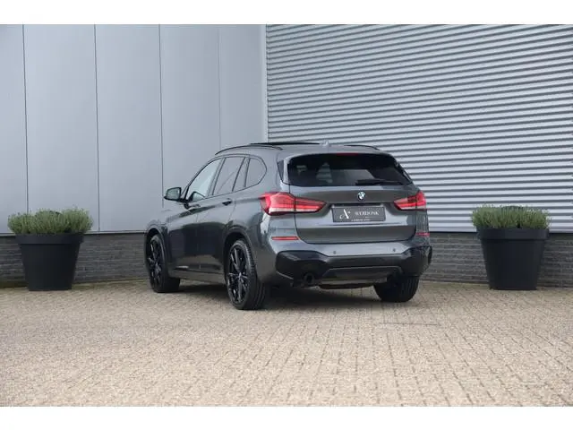 BMW X1 xDrive25e 220pk M-Sport Pano|Trekh|Memory|H&K|HUD|Leder