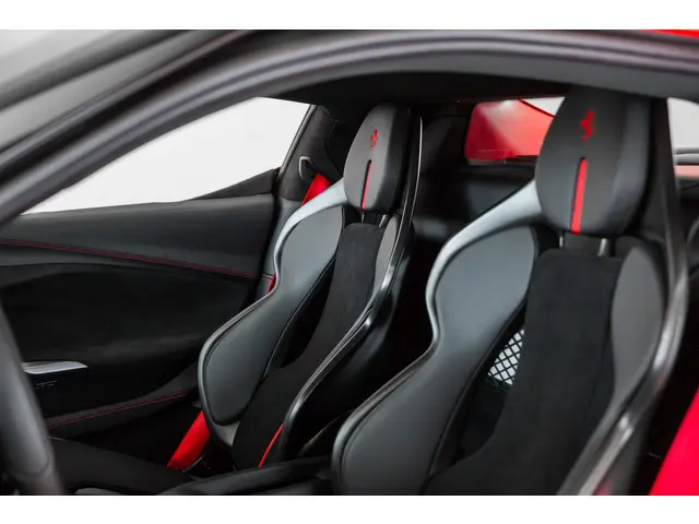 Ferrari 296