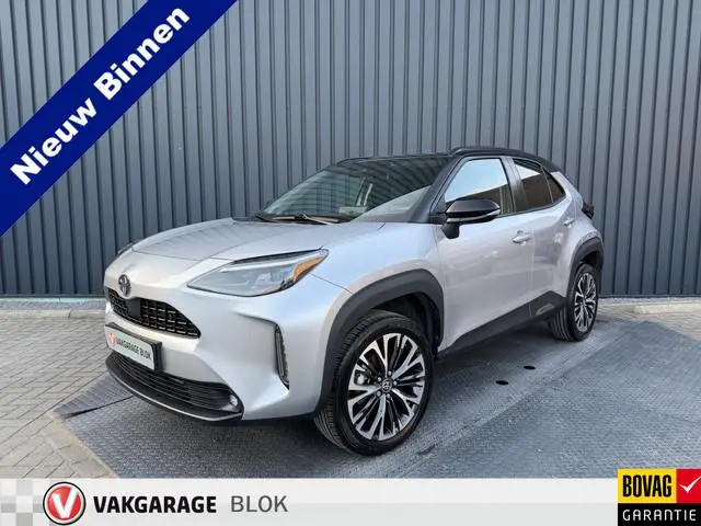 Toyota Yaris Cross 1.5 Hybrid 130 Executive / Bi tone | PREMIUM PACK!!  | Rijklaar!!
