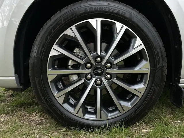 Ford Tourneo