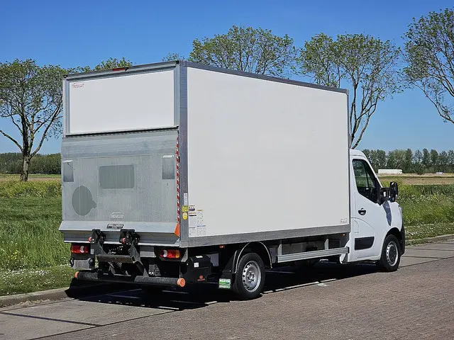 RENAULT MASTER 2.3 bakwagen laadklep!