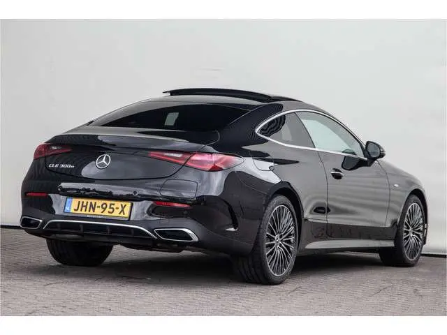 Mercedes-Benz CLE Coupé 300 e AMG Premium Plus, Pano, Burmester, Key-less, Hybrid 2024