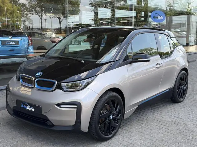 BMW i3 Executive 120Ah 42 kWh | Adaptive CC | LED | Navi | Weinig km | SOH 92% | Accu garantie tot 0...