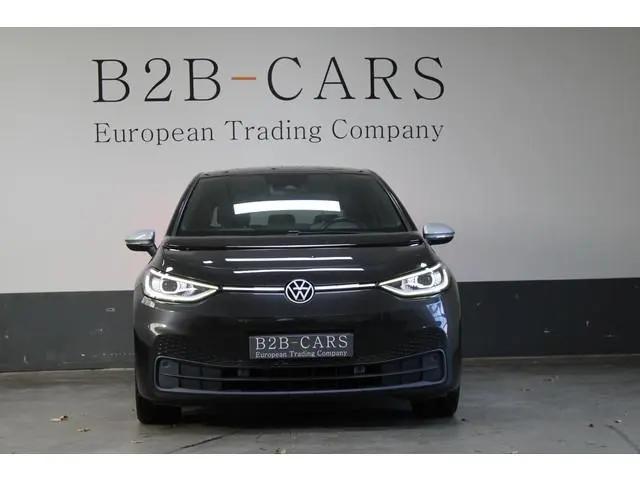 Volkswagen ID.3 First Plus 58 kWh | SOH 91% | LED | Camera | Stoelverwarming | Navi