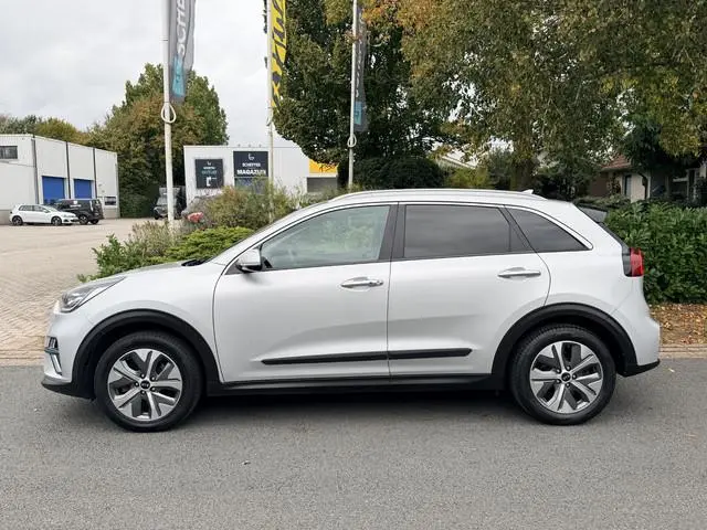 Kia e-Niro ExecutiveLine 64 kWh 204PK SOH 93% Leder•JBL