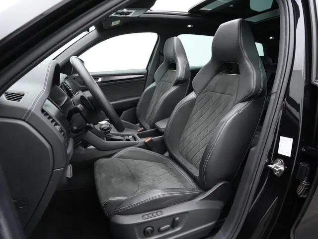 Skoda Kodiaq 7-zits 1.5 TSI 150 pk DSG Sportline Business | Panoramadak | Trekhaak | Geheugenstoel |...