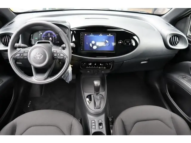 Toyota Aygo X Hybrid 115 Play, Go Pack, VERWACHT, 01-2027 leverbaar!