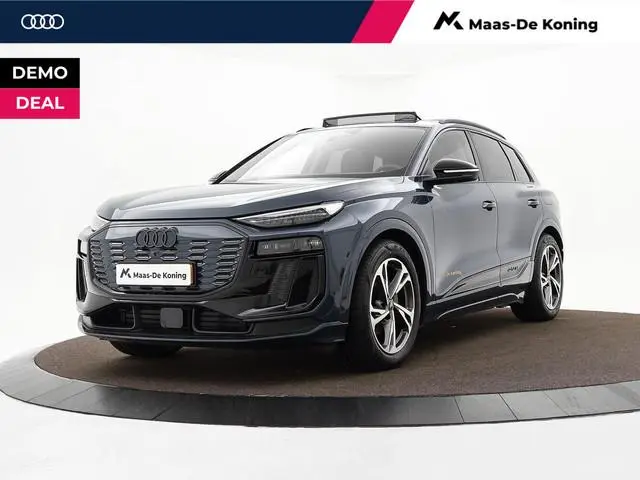 Audi Q6 e-tron Launch edition quattro 100Kwh 388 PK · Panorama dak · Assistentiepakket Veiligheid ·...