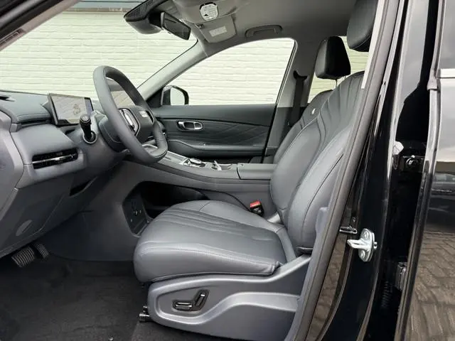 Geely Starray EM-i