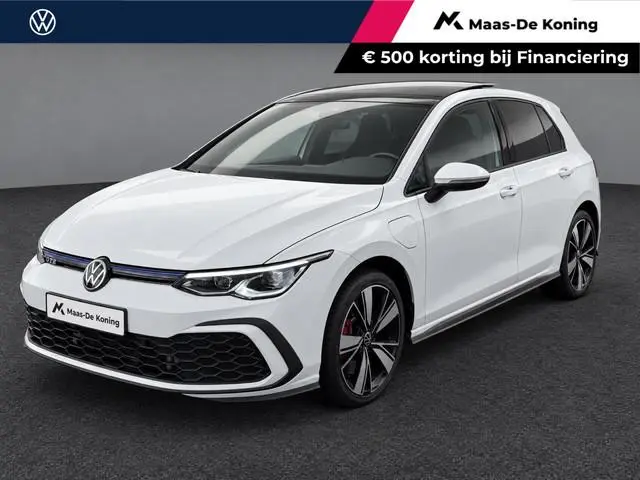 Volkswagen Golf 1.4 eHybrid 245pk GTE · Panoramadak · Trekhaak · Apple/Android Car Play · Camera · S...