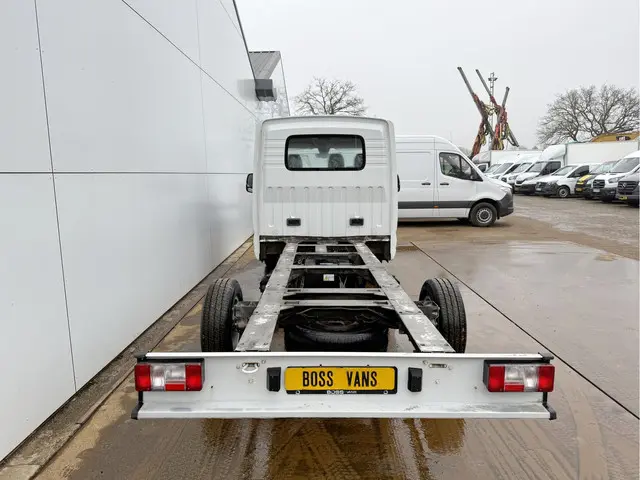 Maxus eDeliver9