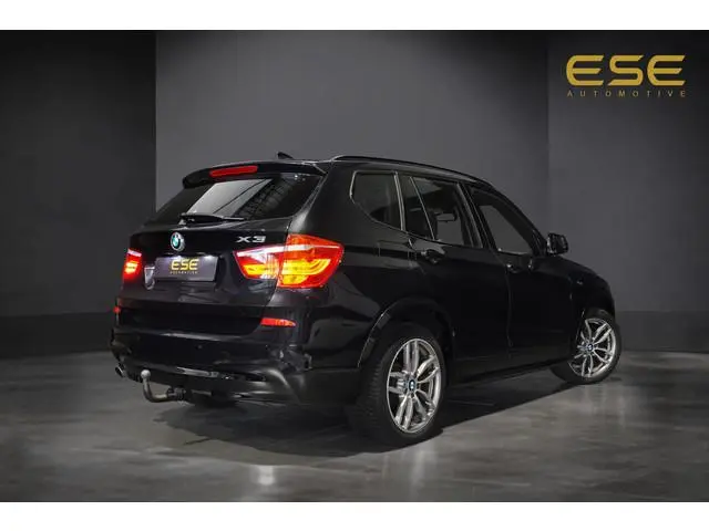 BMW X3 xDrive20i M-Sport | Panorama | Trekhaak | Leder | Navigatie
