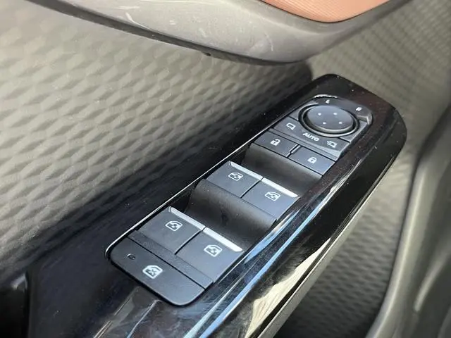 Suzuki e Vitara