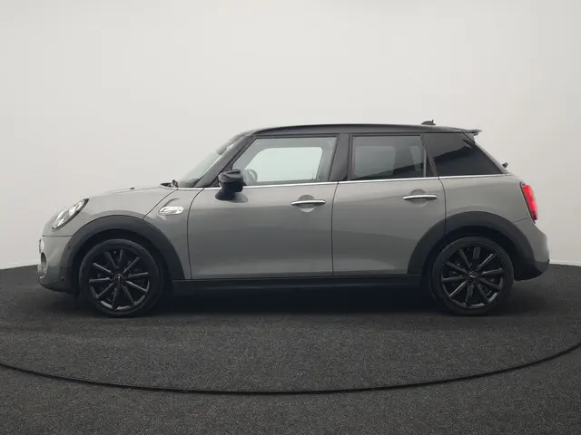 MINI Mini 2.0 Cooper S Chili 192pk 5 Deurs | Apple Carplay | Sportstoelen Verwarmd | Union Jack Acht...