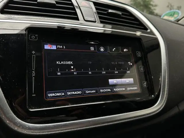 Suzuki S-Cross