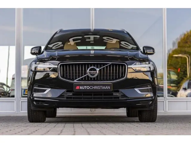 Volvo XC60 2.0 Recharge T8 AWD Inscription | E-Trekhaak | Pano | 360° Camera