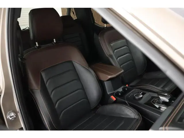 Volkswagen Amarok 3.0 TDI 241pk Automaat 4Motion Double Cab 5pers. Pan Americana H/K Trekhaak Leder...