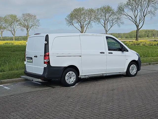 MERCEDES-BENZ VITO 114 l2 navi euro6 autom!