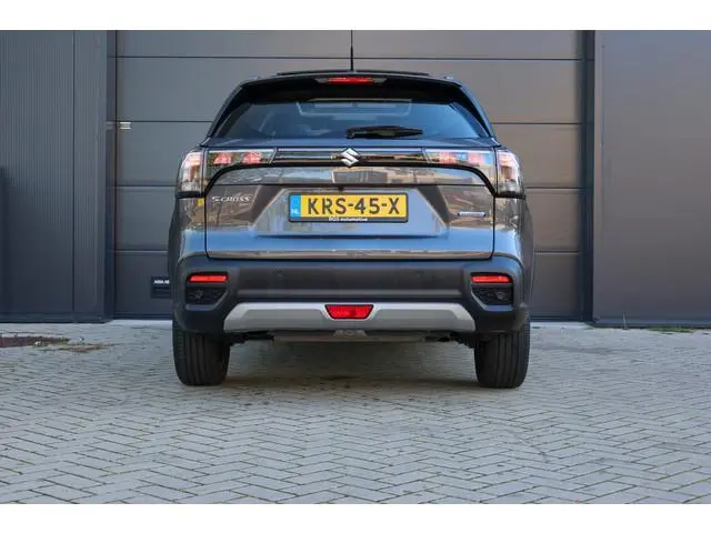 Suzuki S-Cross