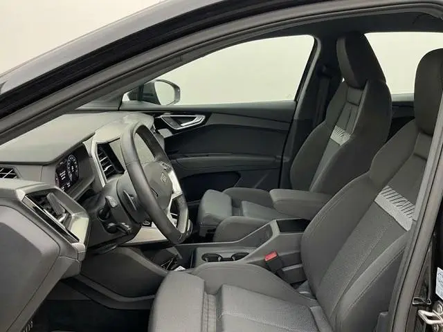 Audi Q4 e-tron 40 Launch edition Advanced Plus 77 kWh 204pk | Navigatie | parkeercamera | SONOS Prem...