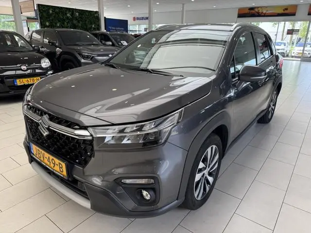 Suzuki S-Cross