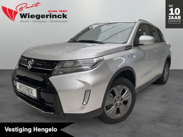 Suzuki Vitara 1.4 Boosterjet Hybride Select [ CAMERA I ADAPTIEVE CRUIS I STOELVERWARMING ]