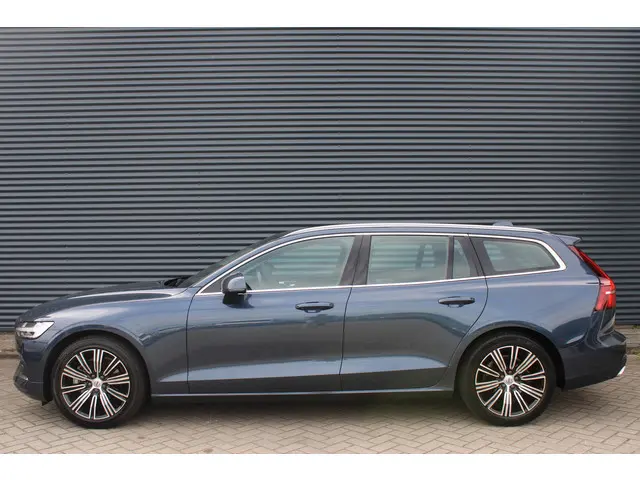 Volvo V60 2.0 B3 Inscription Leer Full-Led Camera Adaptive-Cruise