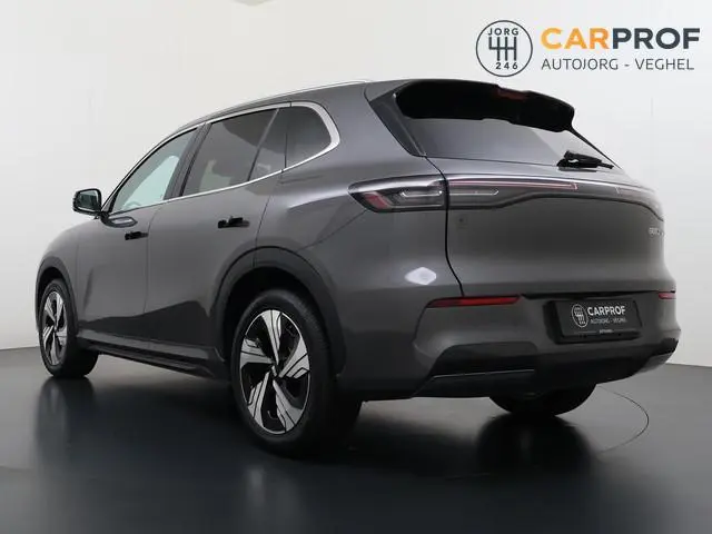 Geely E5