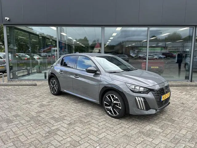 Peugeot 208 1.2 Hybrid 145 e-DCS6 GT AUTOMAAT