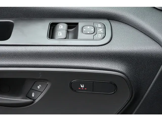 Mercedes-Benz eSprinter