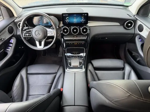 Mercedes-Benz GLC-klasse 300e 4MATIC 18"/SOH 87%/Trekhaak/Leder + memory/Stoelverwarming/Matrix LED/...