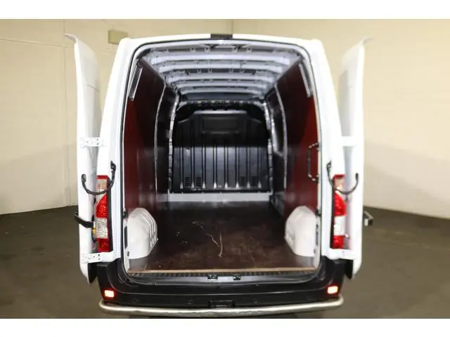 Renault Master T35 2.3 dCi 135pk L3 H2 Work Edition